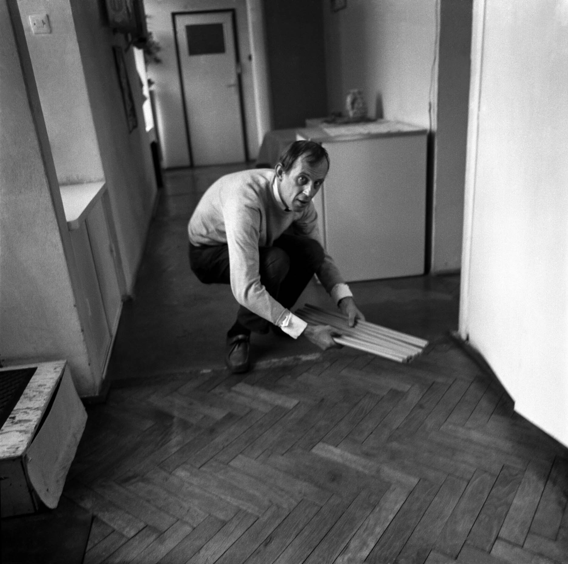 Photo by Eustachy Kossakowski ©Hanna Ptaszkowska and archive of Museum of Modern Art Warsaw  (Edward Krasiński 3)