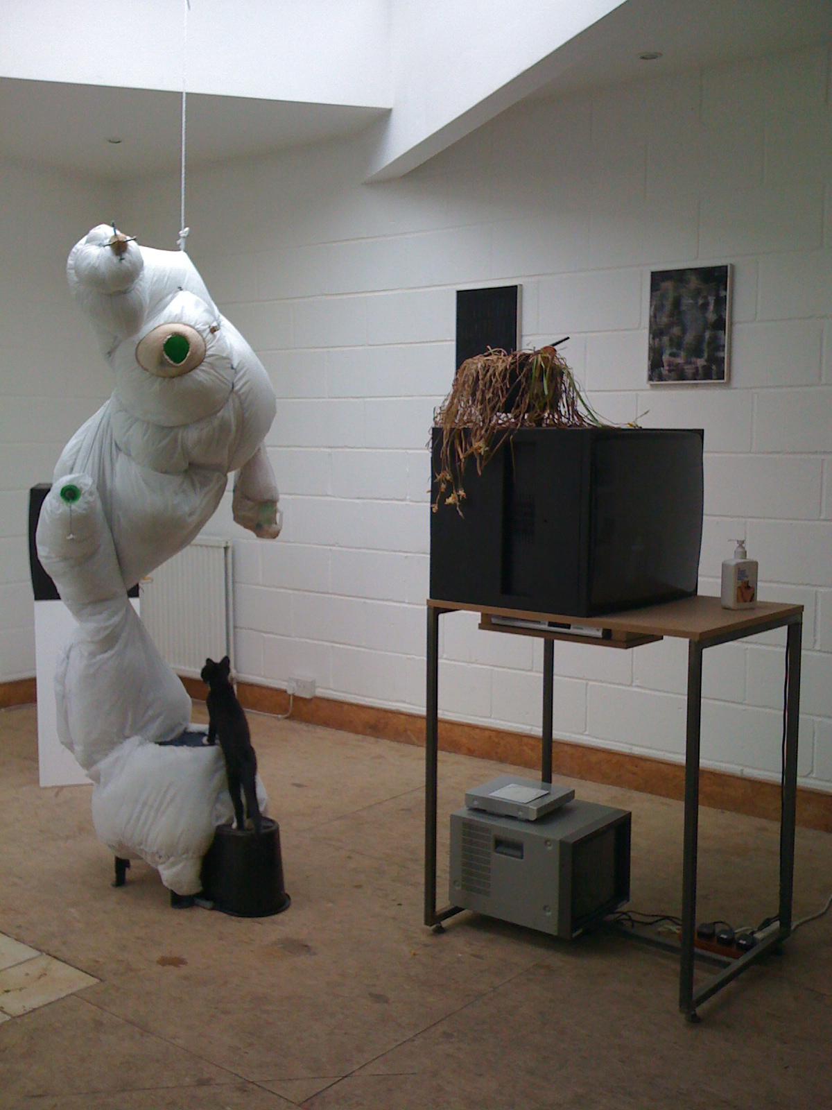  (LAURE PROUVOST:  8)